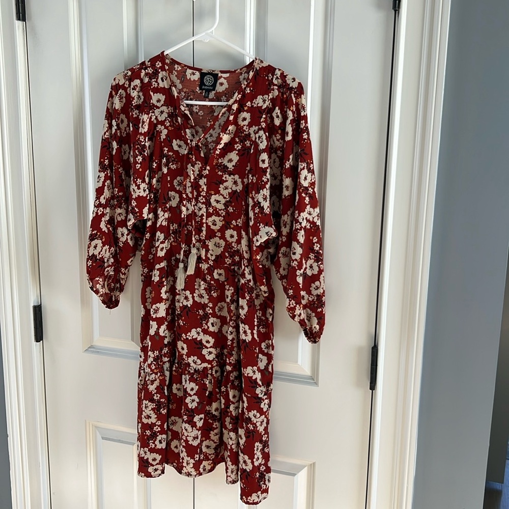 Bobeau size small V-neck dress with tassel tie neck